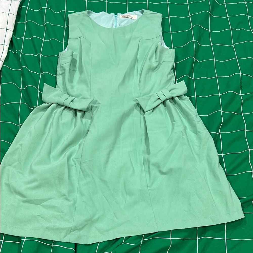 Green Sleeveless A-Line Dress with Crew Neck